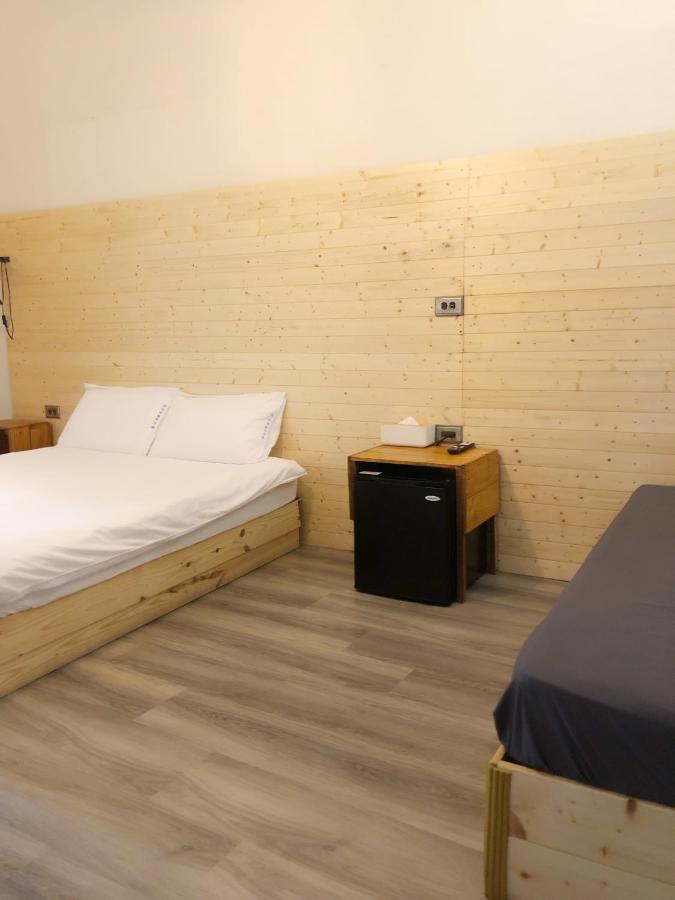 男子漢青年旅店 Manzhou Ngoại thất bức ảnh